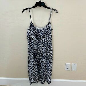 Ann Taylor blue/black/white patterned dress.